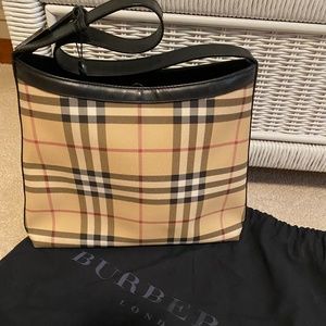 Burberry Nova check purse